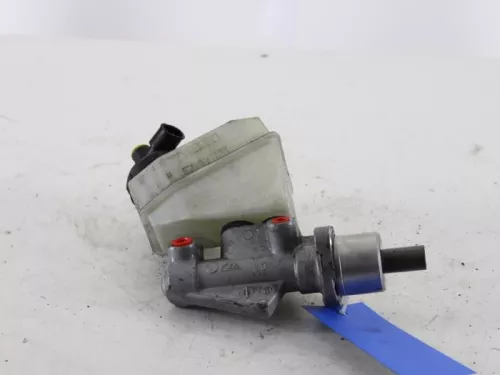 Hoofdremcilinder-7611212