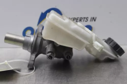 Hoofdremcilinder-7877347