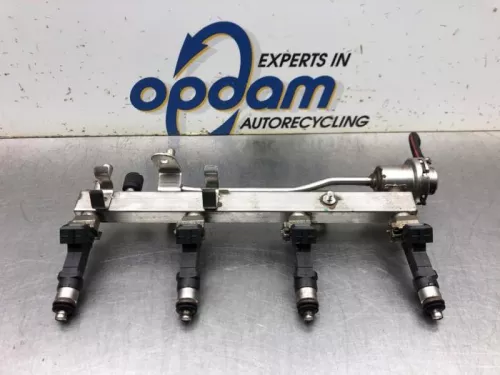 Injector (benzine injectie)-8122282