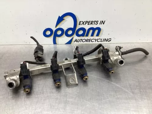 Injector (benzine injectie)-7767075