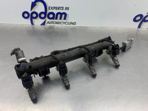 Injector (benzine injectie)-8315406