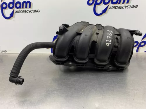 Inlaatspruitstuk-8287016